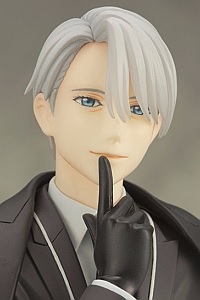 KOTOBUKIYA ARTFX J Yuri!!! on ICE Victor Nikiforov 1/8 PVC Figure