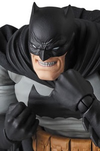 MedicomToy MAFEX No.106 BATMAN (The Dark Knight Returns) Action Figure