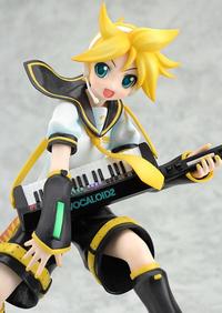 GOOD SMILE COMPANY (GSC) VOCALOID2 Character Vocal Series 02 Kagamine Len 1/8 PVC Figure (2nd Production Run)
