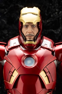 KOTOBUKIYA MARVEL UNIVERSE ARTFX Iron Man Mark7 -AVENGERS- 1/6 PVC Figure