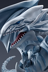BANDAI SPIRITS S.H.MonsterArts Blue-eyes White Dragon