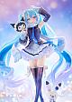 GOOD SMILE COMPANY (GSC) Character Vocal Series 01 Hatsune Miku Snow Miku x Kuromi 1/7 Plastic Figure gallery thumbnail