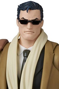 MedicomToy MAFEX No.299 BRUCE WAYNE (BATMAN: HUSH Ver.) Action Figure MedicomToy MAFEX No.299 BRUCE WAYNE (BATMAN: HUSH Ver.) Action Figure