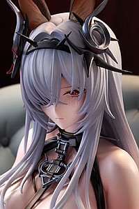 KOTOBUKIYA Azur Lane Fritz Rumey Schwarzes Kaninchen Ver. 1/7 Plastic Figure