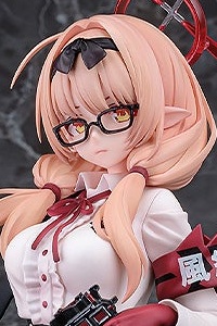 Yostar Shop Blue Archive Chinatsu 1/7 Plastic Figure Yostar Shop Blue Archive Chinatsu 1/7 Plastic Figure