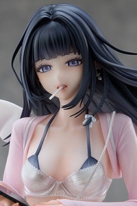 HanaBee Soft Summer Mia 1/6 Plastic Figure HanaBee Soft Summer Mia 1/6 Plastic Figure