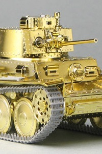 PLATZ Girls und Panzer 38t Tank -Kame-san Team ver.- Gold Plated Edition 1/35 Plastic Kit (2nd Production Run)