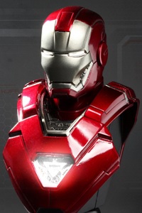 Hot Toys Iron Man 3 Iron Man Mark 33 Silver Centurion 1/6 Bust Figure