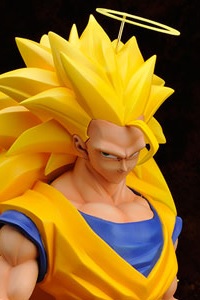  X-PLUS Gigantic Series Dragon Ball Z Super Saiyan Goku