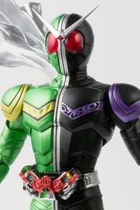 BANDAI SPIRITS S.H.Figuarts (Shinkocchou Seihou) Kamen Rider W Cyclone Joker