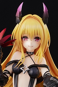 Union Creative To LOVE-ru Darkness Konjiki no Yami Darkness Ver. 1/6 Plastic Figure