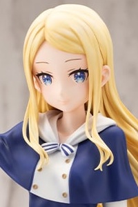KOTOBUKIYA Sasaki to Pi-chan Elsa 1/7 Plastic Figure