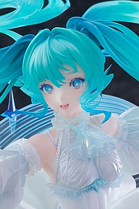 Shibuya Scramble Figure Hatsune Miku -Crystal Dress Ver.- 1/7 Plastic Figure