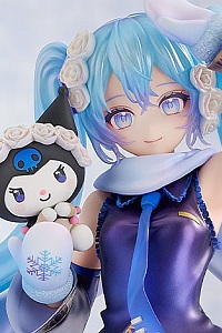 GOOD SMILE COMPANY (GSC) Character Vocal Series 01 Hatsune Miku Snow Miku x Kuromi 1/7 Plastic Figure GOOD SMILE COMPANY (GSC) Character Vocal Series 01 Hatsune Miku Snow Miku x Kuromi 1/7 Plastic Figure