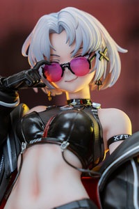 KAWA DESIGN Shouri no Megami: NIKKE Drake: Villain Racer 1/6 Plastic Figure