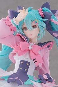 Sega S-FIRE Hatsune Miku Shingakki Plastic Figure