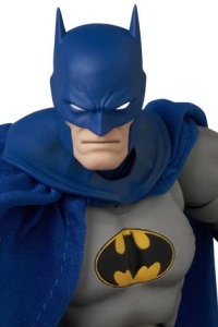 MedicomToy MAFEX No.333 BATMAN RECOLLECTION Blue Ver. (BATMAN: HUSH) Action Figure